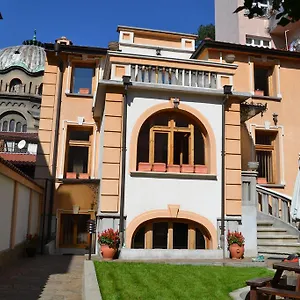 Guest House Secession Style Apartment